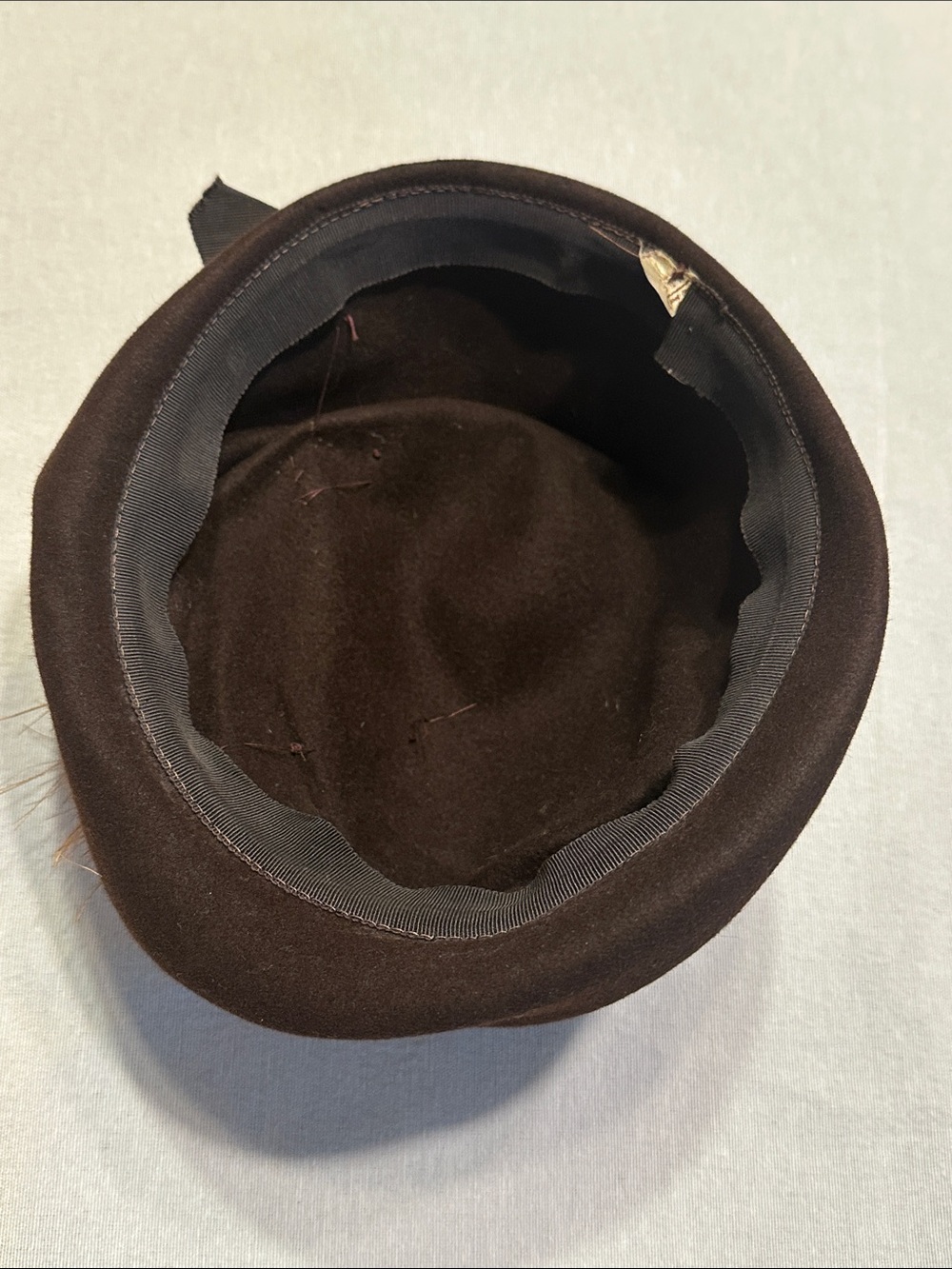 Vintage Women's Brown Felt Pillbox Hat with Feather Accent and Satin Ribbon - Picture 2 of 6
